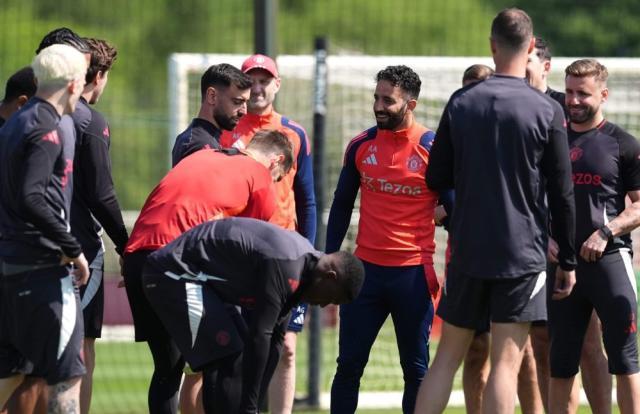 阿莫林执教曼联一周年：球队变革与未来展望