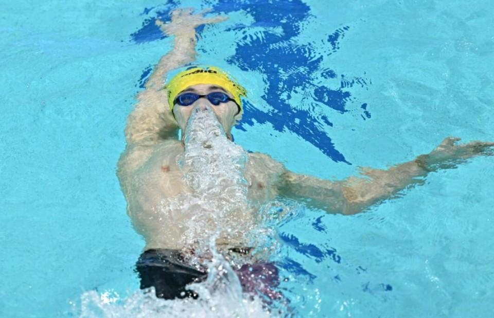 全运会50米仰泳：徐嘉余24秒40夺冠，包揽仰泳全金+四冠王