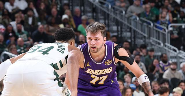 东契奇41分9板率湖人客场大胜雄鹿，字母哥空砍32+10