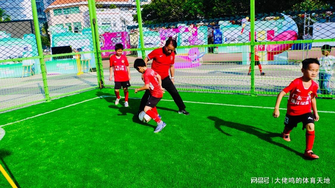 科技全运新体验：广州赛区周穗安谈智能足球场与全民共享