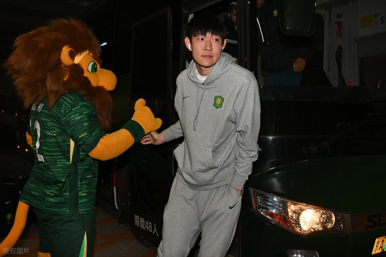 国安后防新变局：张健智能否接替侯森，撑起未来三年门线？