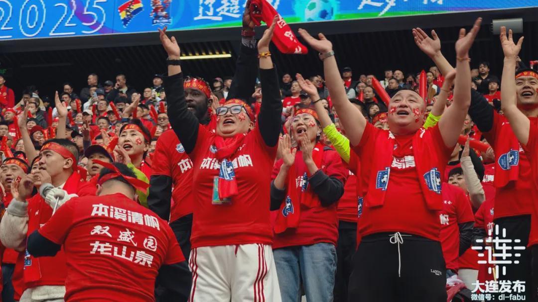 辽超总决赛本溪队进攻