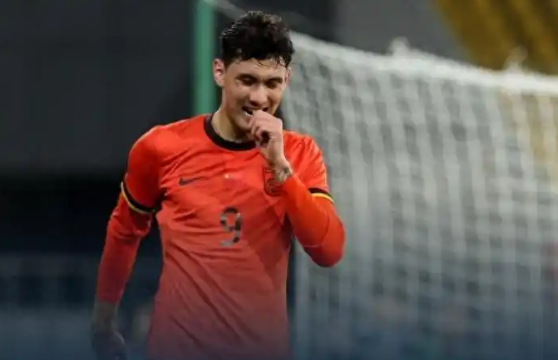 鲁能青训闪耀熊猫杯：U22国足2-0胜韩国，青春风暴破“恐韩”魔咒