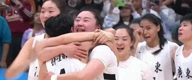全运会广东女篮力克四川夺冠，CBA杯赛辽粤大战引期待