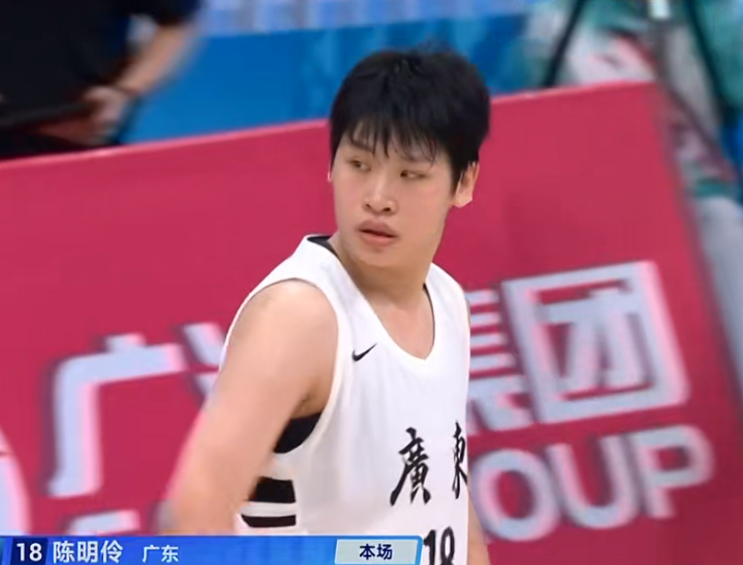 比赛关键攻防瞬间