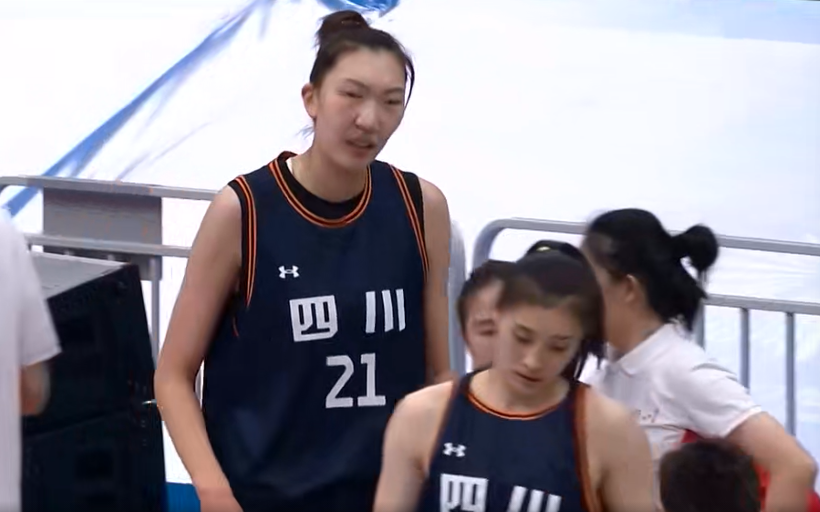 陈明伶防守韩旭瞬间