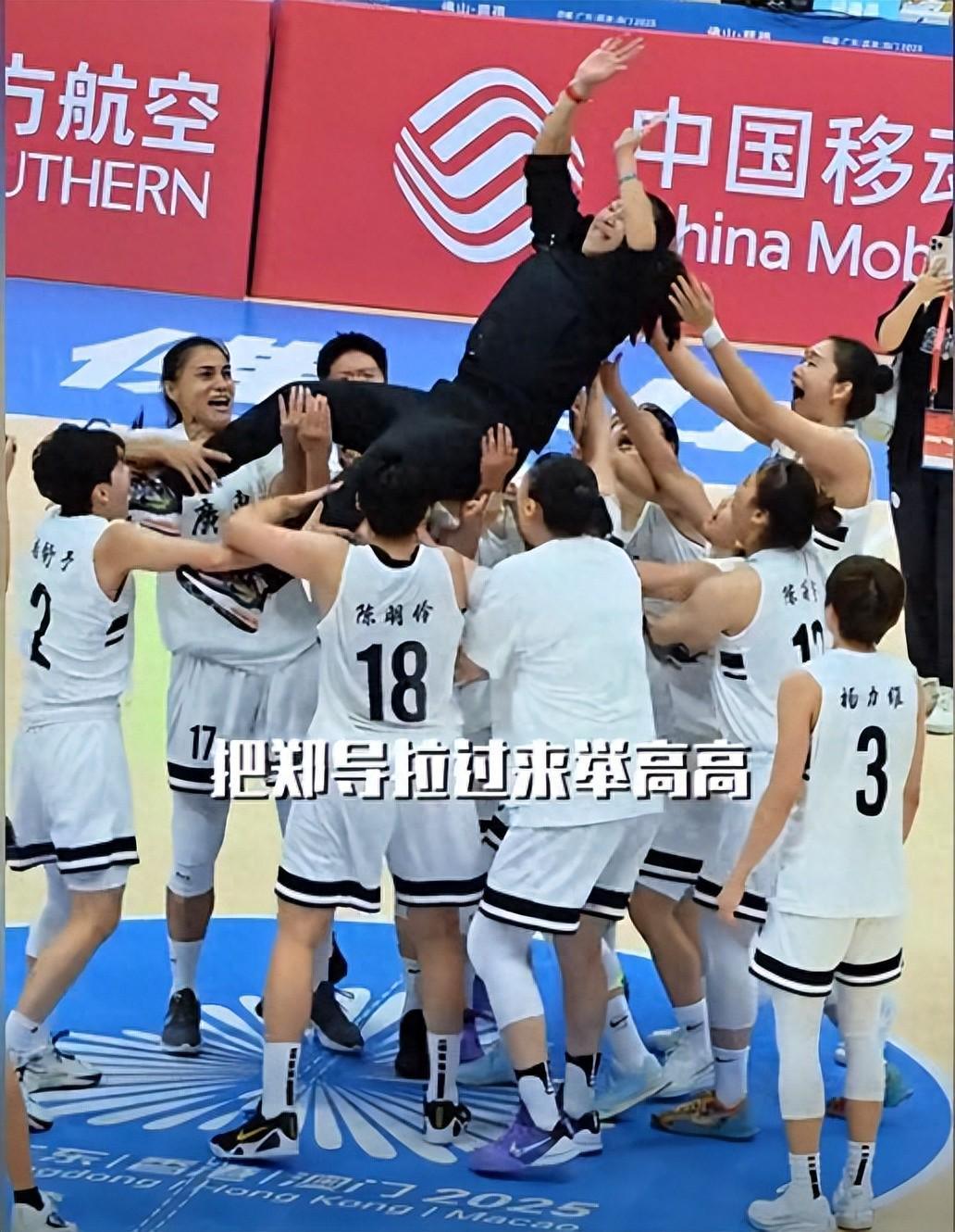 全运会女篮爆冷！四川豪华阵容失冠，宫鲁鸣力捧之人表现引争议