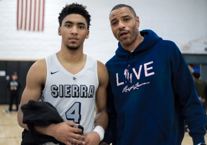 KJ-马丁比赛扣篮瞬间