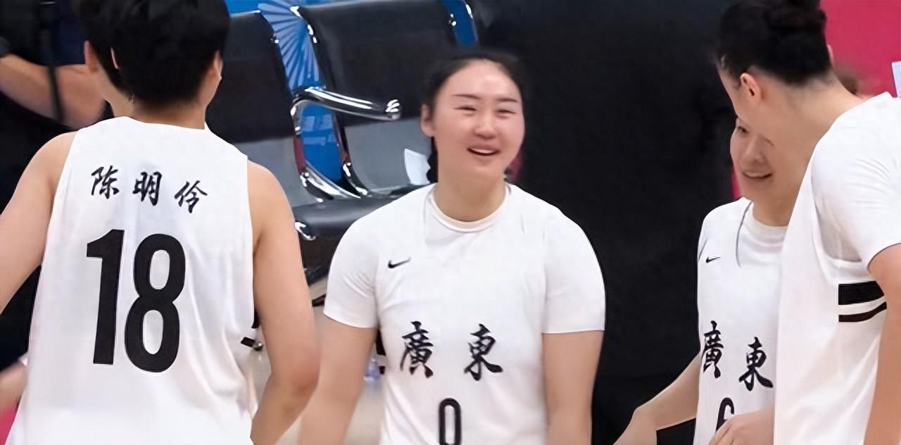 全运会女篮半决赛：杨舒予单节5中5狂轰18分，宫鲁鸣眼光获验证