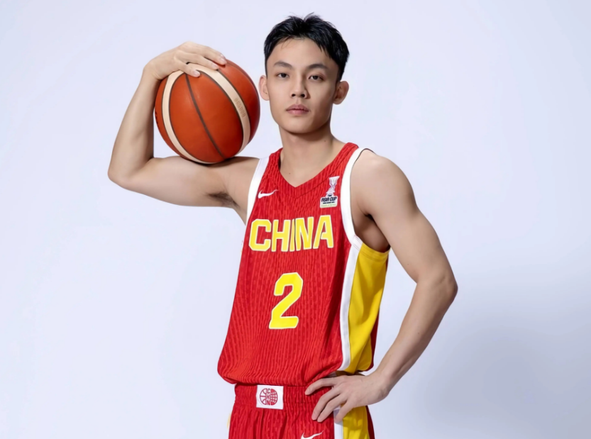 徐杰为何无缘国家队？身高劣势、功能重叠与场外风波成主因