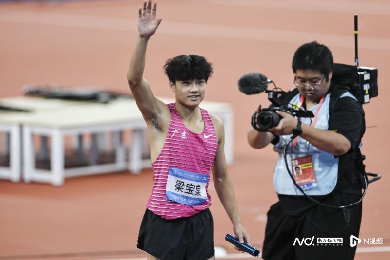 广东队0.12秒绝杀四川 勇夺4X400米混合接力冠军
