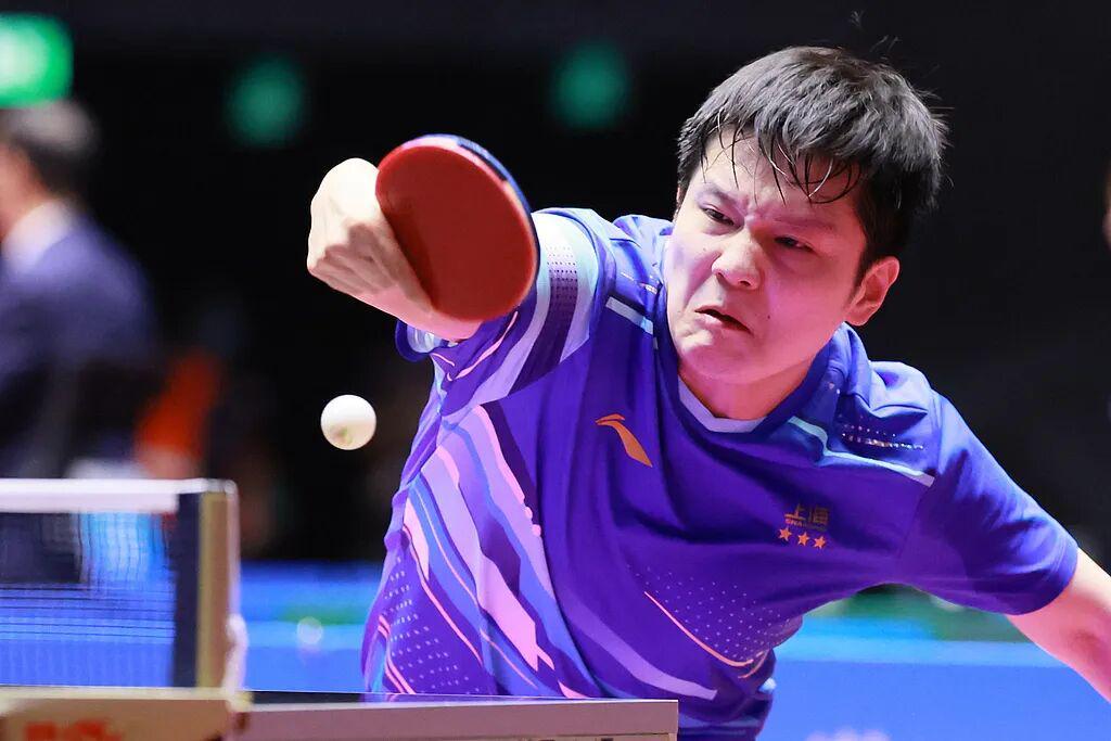 全运会乒乓球男单：樊振东4-0横扫孙正 强势晋级四强
