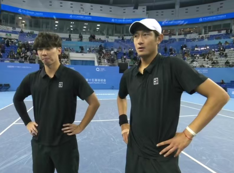 2025全运会网球男双：唐盛/孙浅2-1逆转夺冠，布云朝克特/郑展摘银
