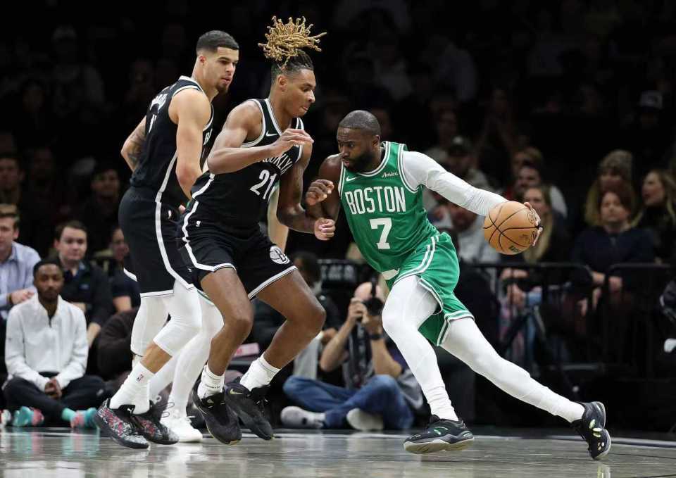 凯尔特人末节18-3逆转篮网豪取3连胜 布朗29分小波特25分