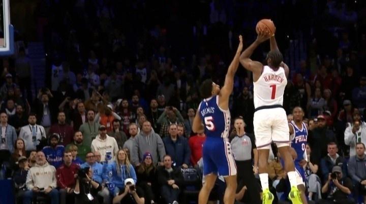 争议判罚！哈登绝杀遭漏判犯规 快船憾失第5胜引热议