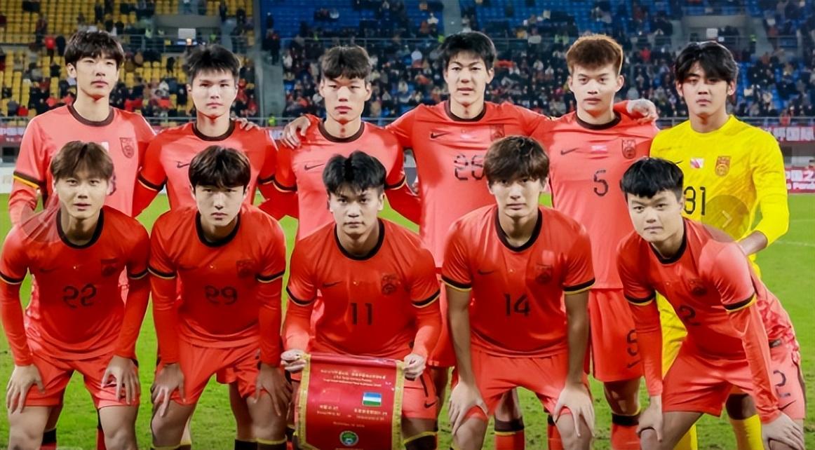 U22中国队备战亚洲杯：汪士钦遭批评，王钰栋等主力回归