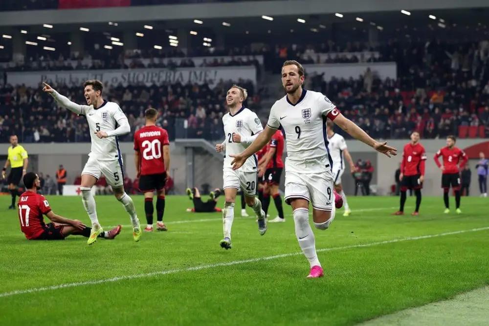 深度剖析：英格兰队中轴线豪华但替补深度成隐忧