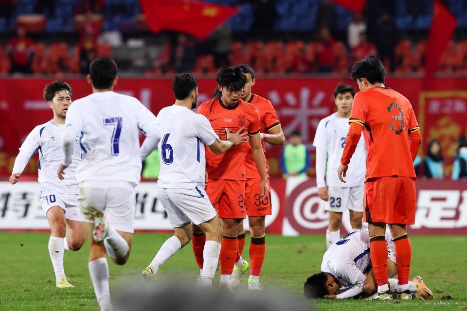 22岁U22国足队员汪士钦染红后反省致歉 队内暂未除名处理