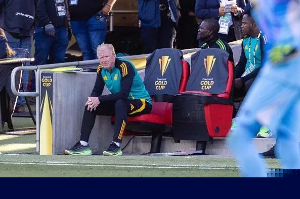 麦克拉伦自宣辞职：未达成小组出线目标，愿担责助力球队未来