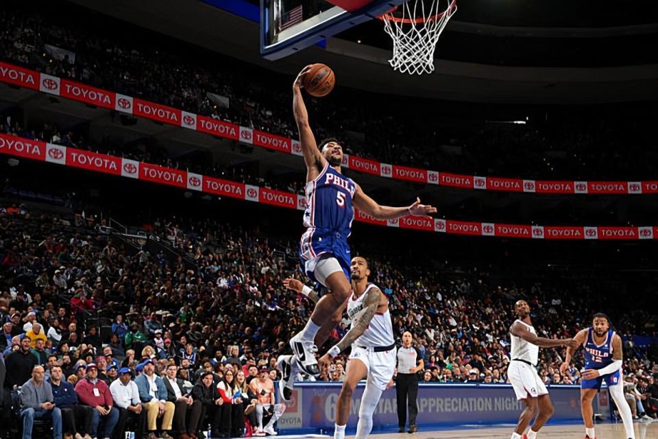 76人攻防双杀快船！未续约格莱姆斯成最大败笔？