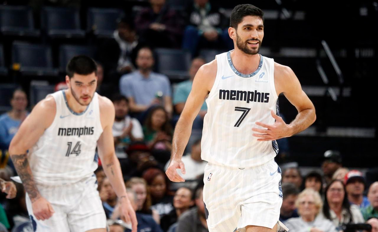 NBA西部排名更新：灰熊残阵爆冷，马刺紧追掘金，快船跌至第12